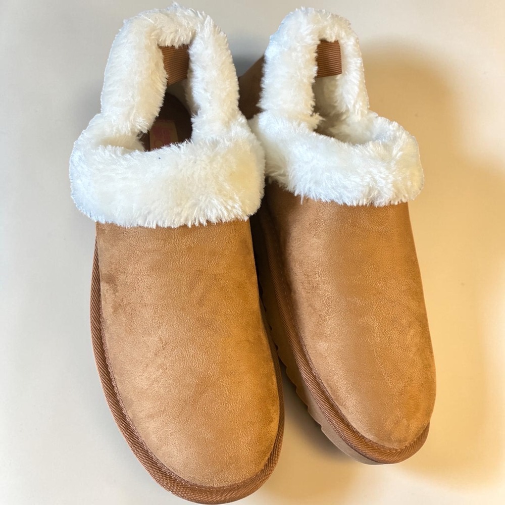 Jessica Cline Whisper Tan Faux Suede Fur Trim Slippers 742506 Womens 9M
